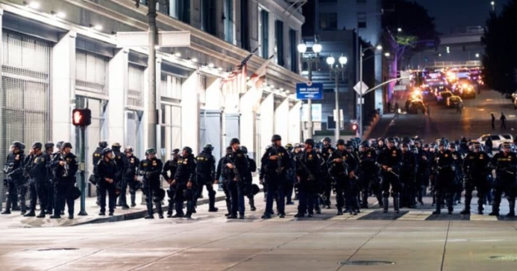 Casa Albă, referitor la violențele din Los Angeles: Donald Trump „nu va permite niciodată ca legea străzii să primeze în America”