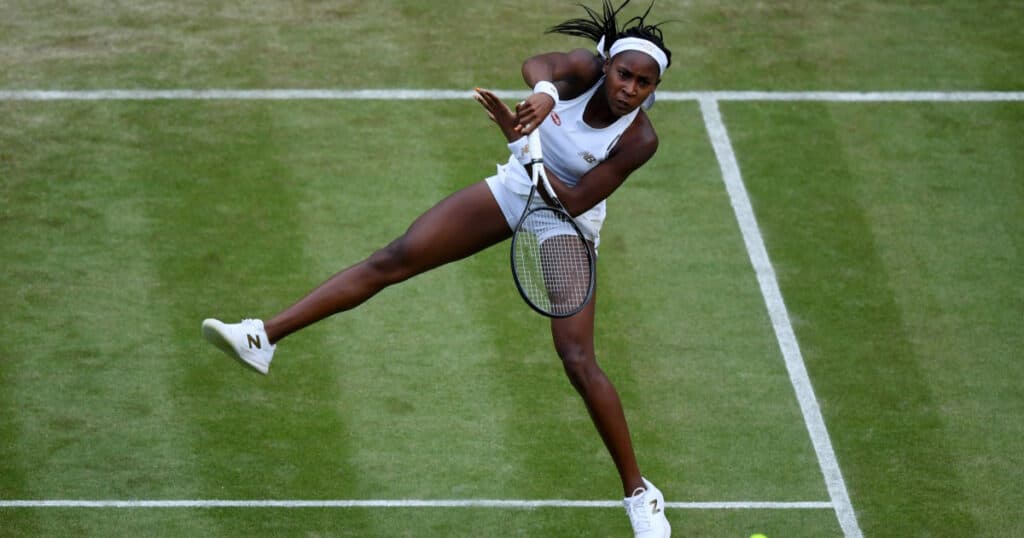 Coco Gauff a învins-o pe Aryna Sabalenka, numărul 1 mondial, în finala de la Roland Garros, obținând astfel al doilea titlu de Grand Slam din carieră.