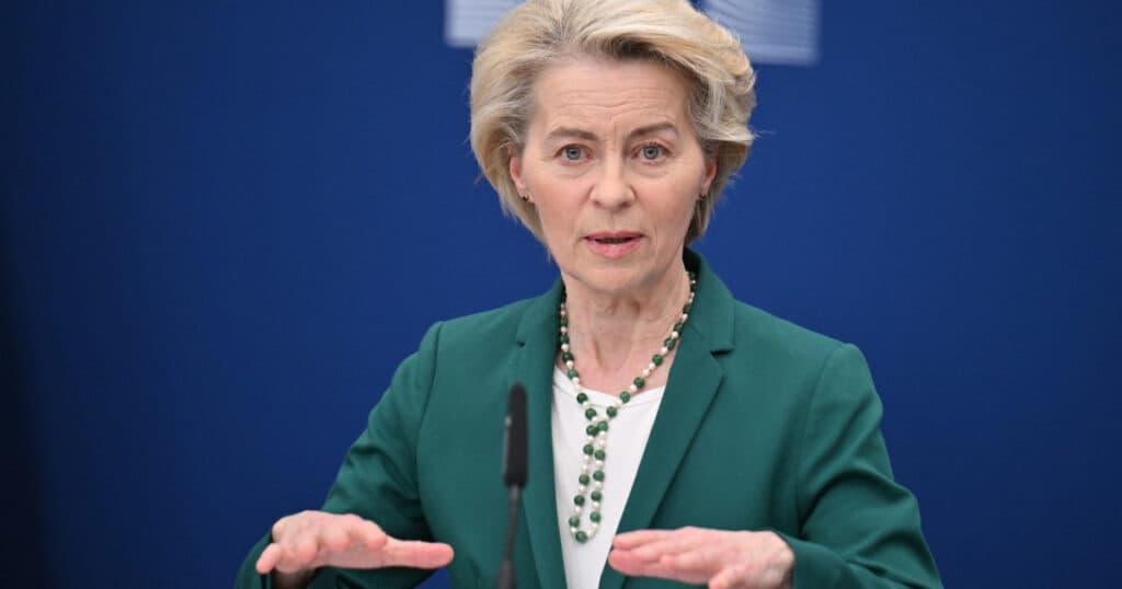 Comisia Europeană a pregătit noi sancțiuni împotriva Rusiei, cu penalizări semnificative pentru Moscova în sectorul bancar și energetic.