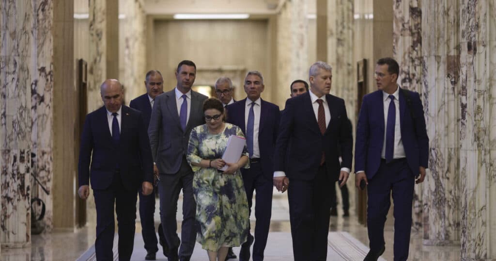 Declarațiile de avere ale miniștrilor. Cine sunt cei mai înstăriți membri ai Guvernului Bolojan