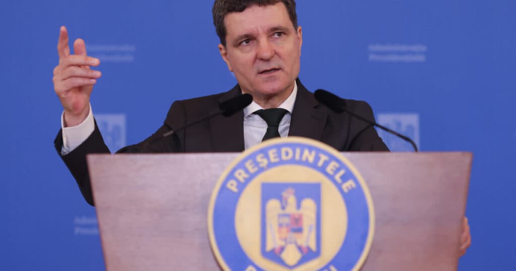 Dezinformarea pe internet, discutată în cadrul CSAT. Nicușor Dan: „Trebuie să putem răspunde cantitativ”
