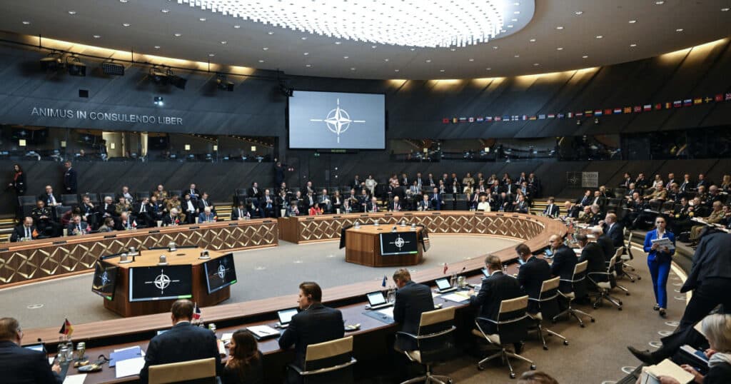 Dilema liderilor NATO: Modalitatea de a-l invita pe Zelenski la summitul de la Haga din această lună fără a-l supăra pe Donald Trump