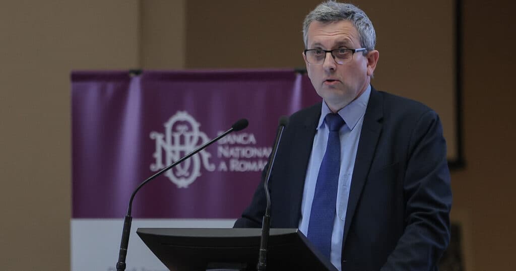 Economistul-șef al BNR atrage atenția asupra necesității unei prudențe fiscale pe care Guvernul ar fi trebuit să o adopte. „Patru principii încălcate”