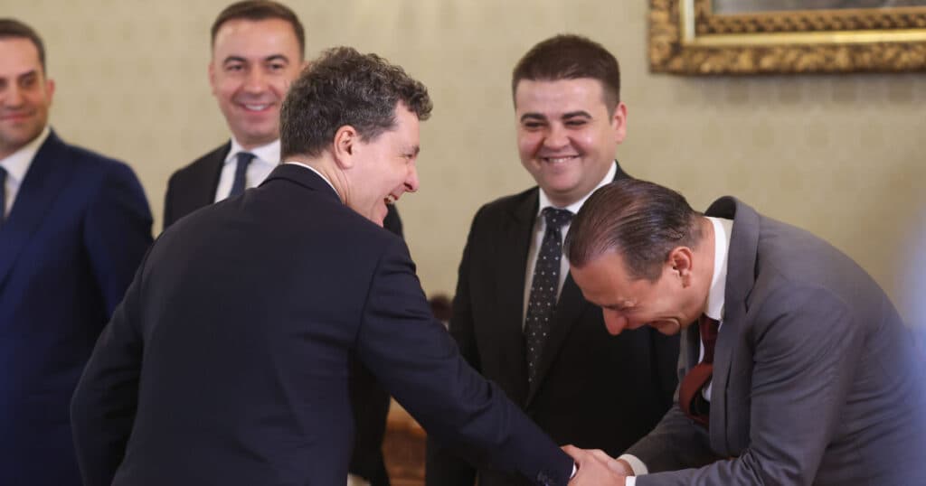 Cum justifică Băluță plecăciunea în fața fostului său adversar politic Nicușor Dan, după ce l-a numit „impostor” în timpul campaniei electorale