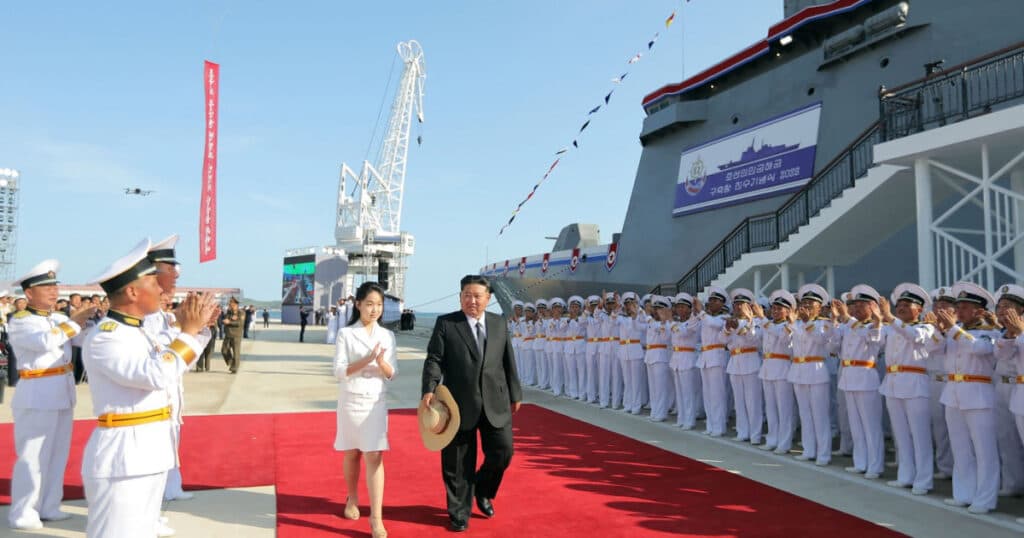 Coreea de Nord a reparat și relansat distrugătorul avariat. Kim Jong-un amenință cu „acțiuni militare copleșitoare”