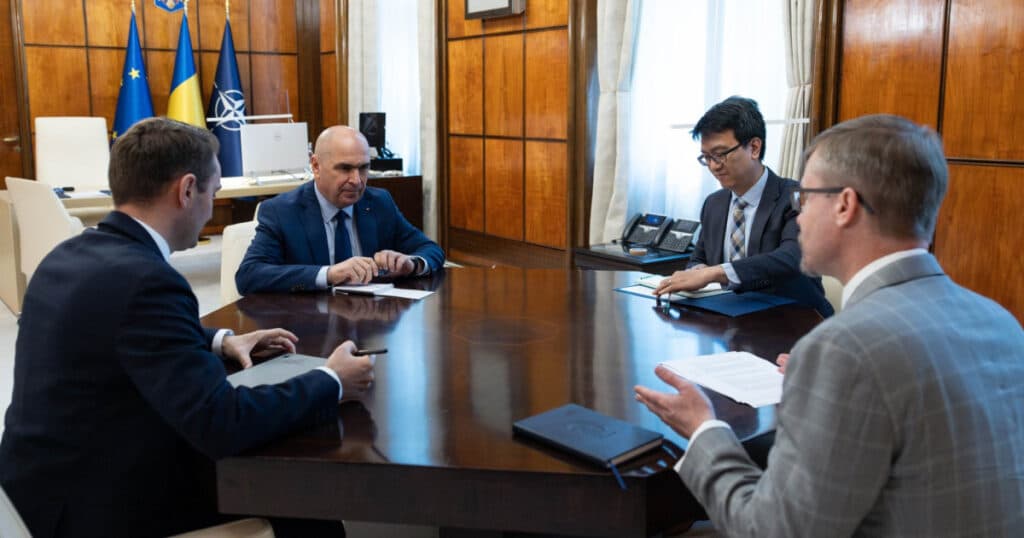 Ilie Bolojan l-a întâmpinat la Palatul Victoria pe însărcinatul cu afaceri al ambasadei Statelor Unite. „O întâlnire productivă”
