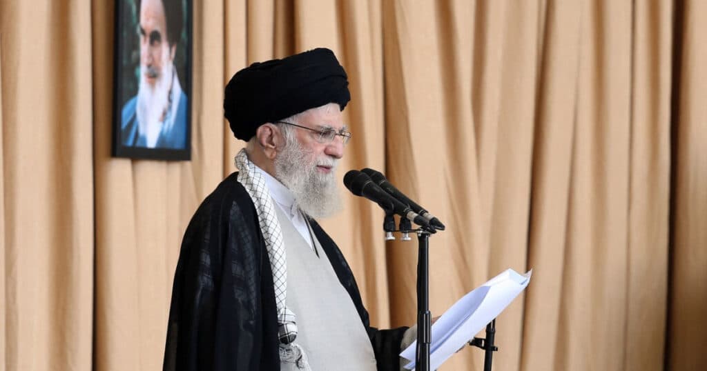 Un oficial de la Teheran afirmă că Iranul are șanse mai mari să dezvolte o bombă nucleară în urma atacurilor israeliene.