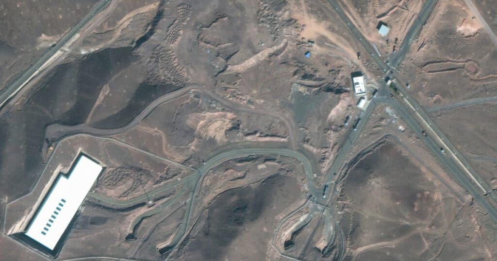 Iranul ar putea transfera stocurile de uraniu îmbogățit în altă țară.