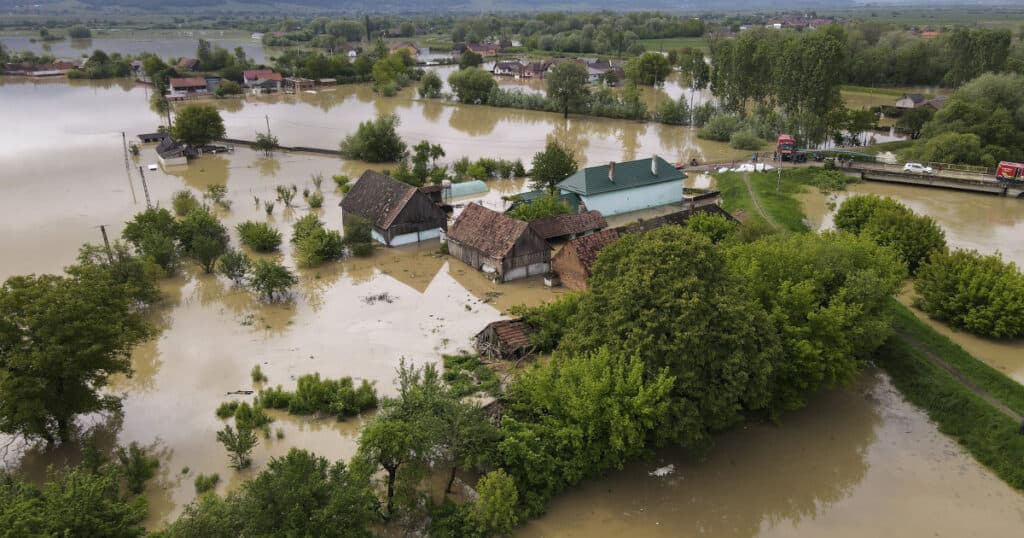Ministrul Mediului: Dispunem de planuri detaliate pentru apărarea împotriva inundațiilor, vă rugăm să le implementați.