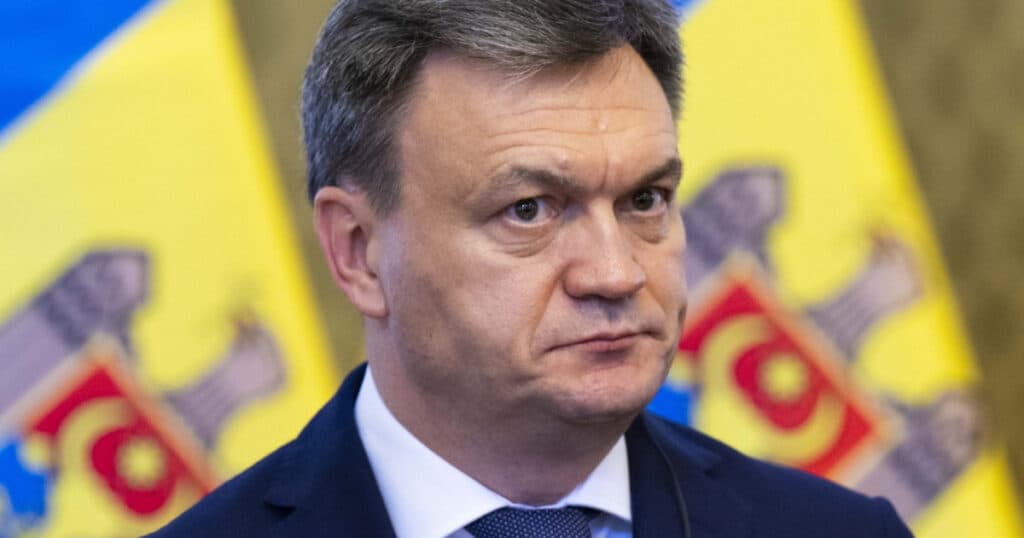 Miza alegerilor parlamentare de la Chișinău pentru Moscova: 10.000 de soldați ruși în Transnistria, avertizează premierul de peste Prut