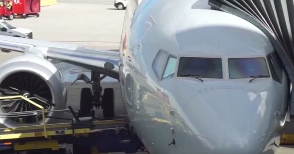 Cauza scăderii semnificative a prețului biletelor de avion din Europa către SUA, în absența promoțiilor.