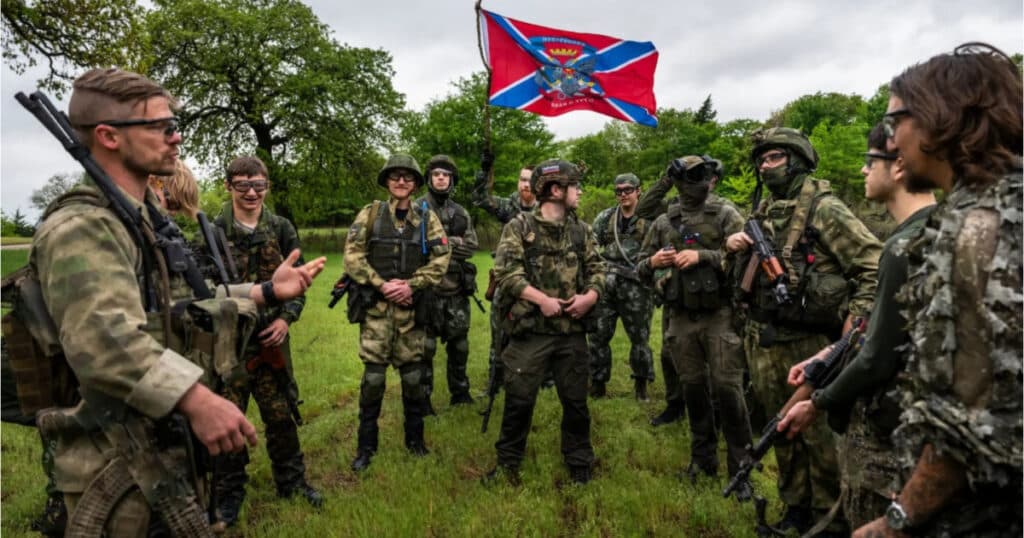 NATO și „Rușii năvălitori”: Impactul conflictului din Ucraina asupra pasionaților de război care simulează bătălii în SUA