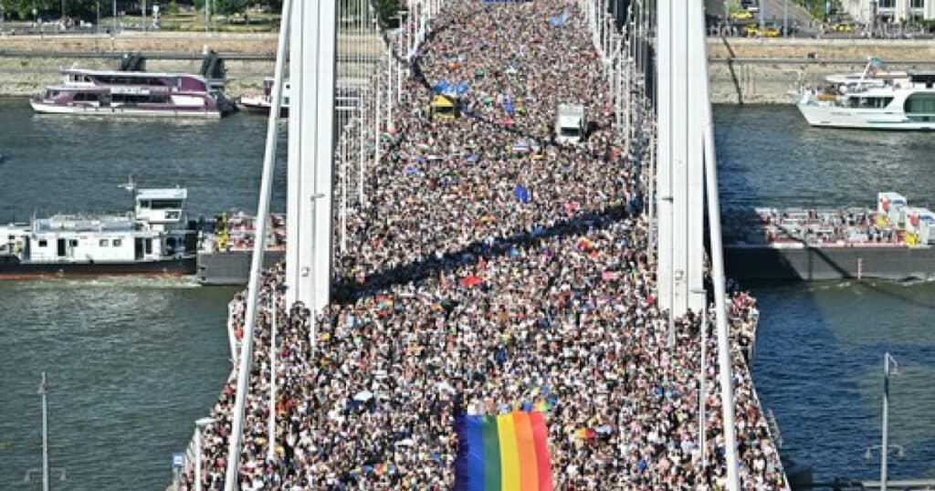 Nicu Ștefănuță, după participarea record la Pride în Budapesta: „O catastrofă pentru Viktor Orban și o lecție pentru noi”