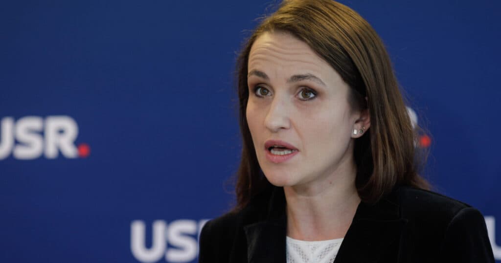 Oana Ţoiu: USR continuă să participe la negocieri pentru programul de guvernare. Referitor la impozitul progresiv: „Nu este acceptabil”