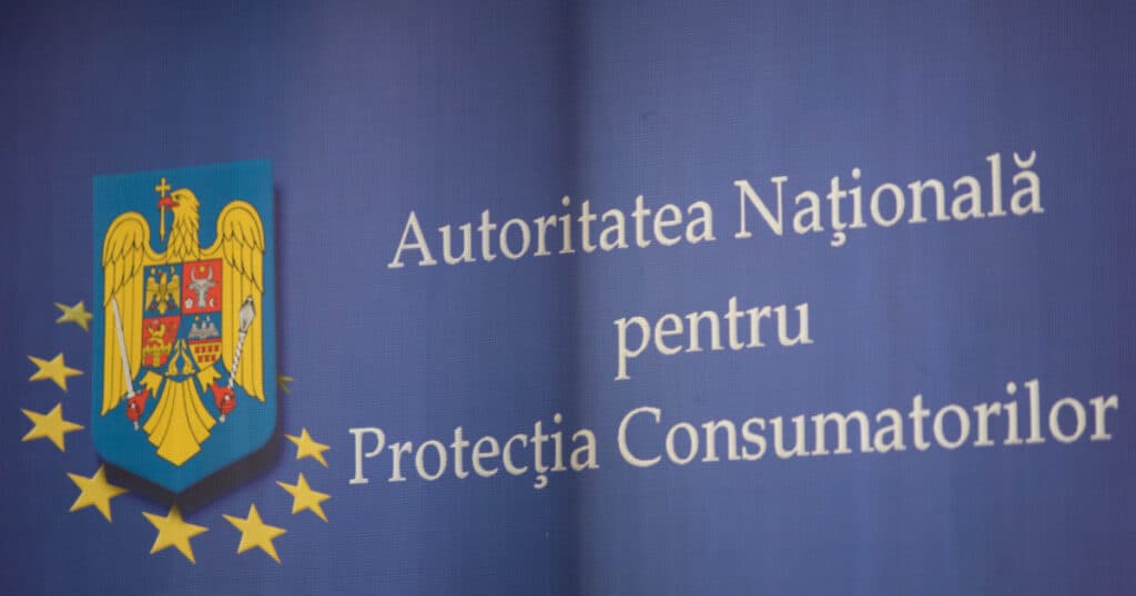 Alertă într-un mall din Sibiu, după ce o porțiune din tavan s-a prăbușit în fața clienților. Răspunsul autorităților.