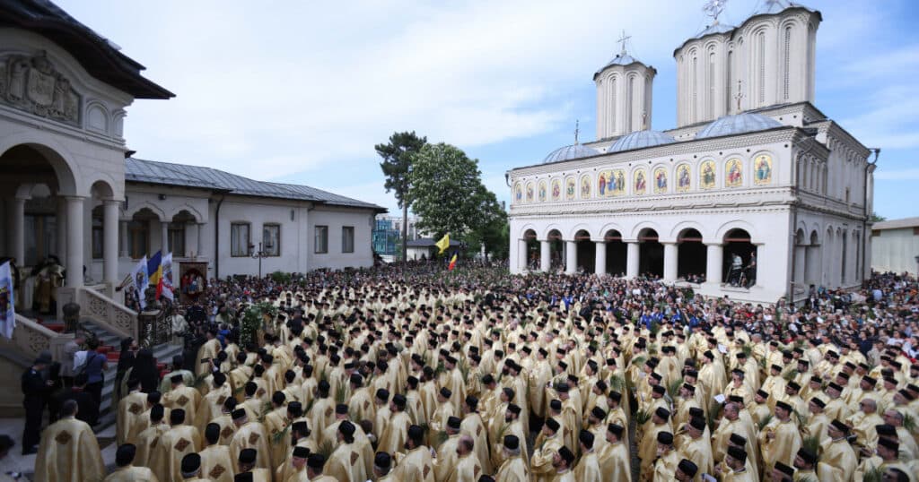 Patriarhia Română, în urma incidentelor cu cele două femei însărcinate omorâte de parteneri: „Fenomene care pun în pericol grav unitatea familiei”