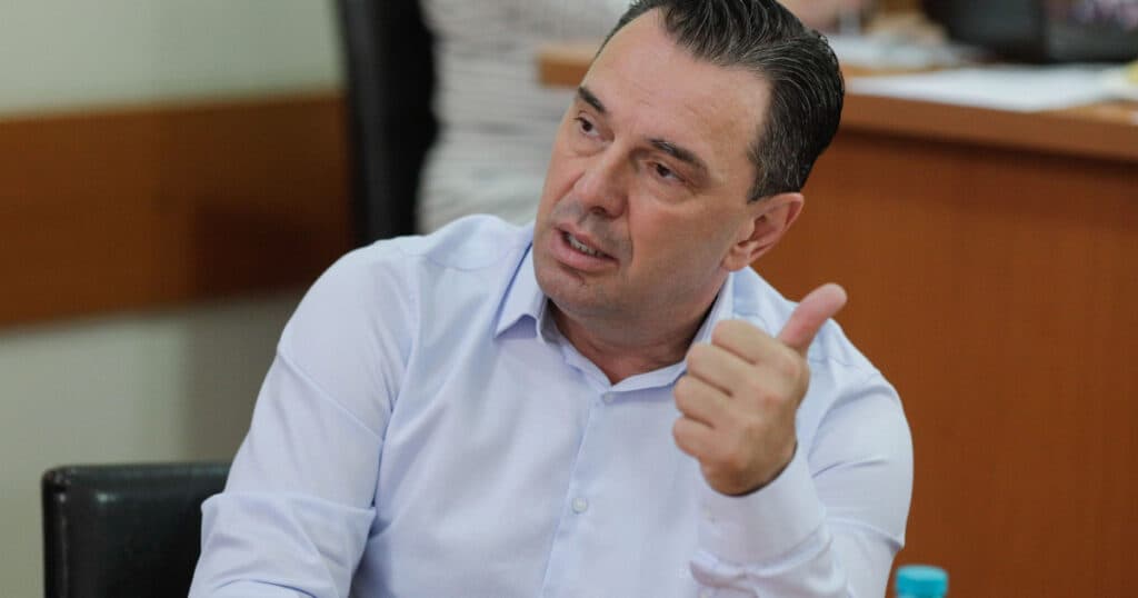 Primăria Cernavodă alocă 400.000 de euro pentru sărbătorirea zilelor orașului, în condițiile unei crize bugetare. „Să se bucure și cetățeanul”
