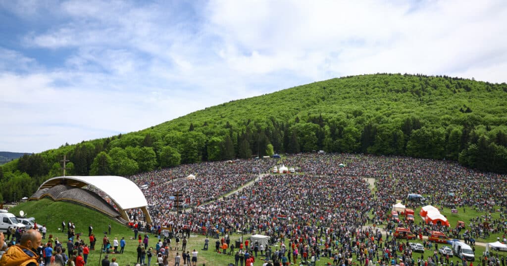 Procesiunea de Rusaliile Catolice de la Șumuleu Ciuc: se estimează participarea a peste 300.000 de persoane. Președintele Ungariei va fi prezent.