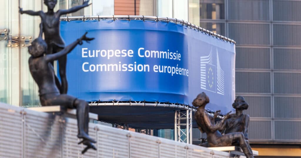 Sfatul Comisiei Europene pentru România: Prioritizarea creșterii cheltuielilor în domeniul apărării și întărirea fiscalității.