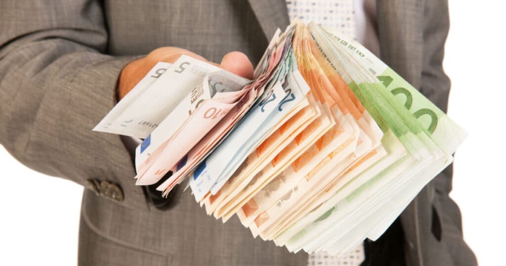 România a primit 1,3 miliarde euro pentru cererea de plată nr. 3 din PNRR. Motivul pentru care țării noastre i-au fost blocate 869 milioane euro.