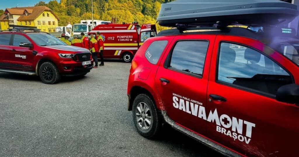 Salvamontiștii intervin pe un traseu din Bucegi pentru a asista o tânără accidentată la un picior, în timp ce un alt turist este blocat în Făgăraș.