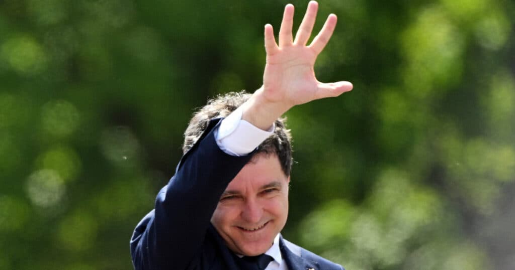 Sondaj INSCOP: Cei mai mulți români consideră că Nicușor Dan va avea un rol „implicat” în viața publică și va evita conflictele.
