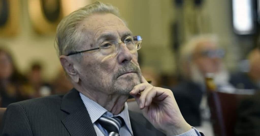Fostul președinte Emil Constantinescu afirmă că statul a aplicat forța pentru a elimina orice opoziție democratică în perioada 13-15 iunie 1990.