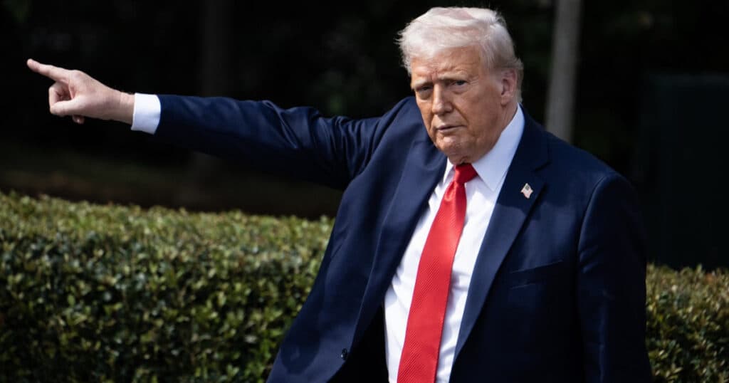 Trump interzice accesul în SUA pentru cetățenii a 12 națiuni: „Nu vom permite ca ceea ce s-a întâmplat în Europa să se întâmple în America”