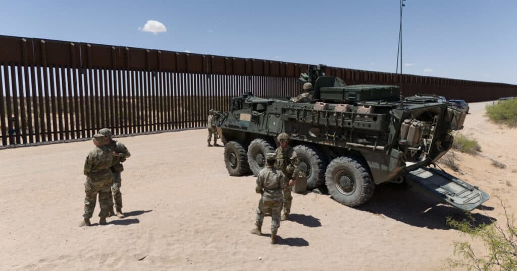 Trump desfășoară noi unități militare la granița cu Mexicul. Pentagonul stabilește încă două zone de securitate pentru gestionarea imigrației.