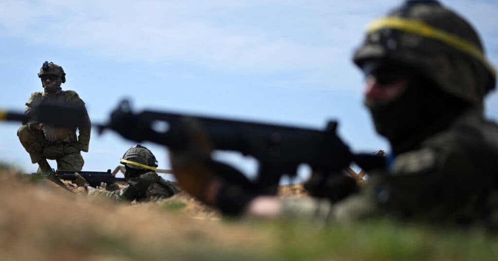 Ucraina a reținut doi mercenari din Camerun angajați de Rusia. Care era salariul acestora pentru a lupta de partea Kremlinului?