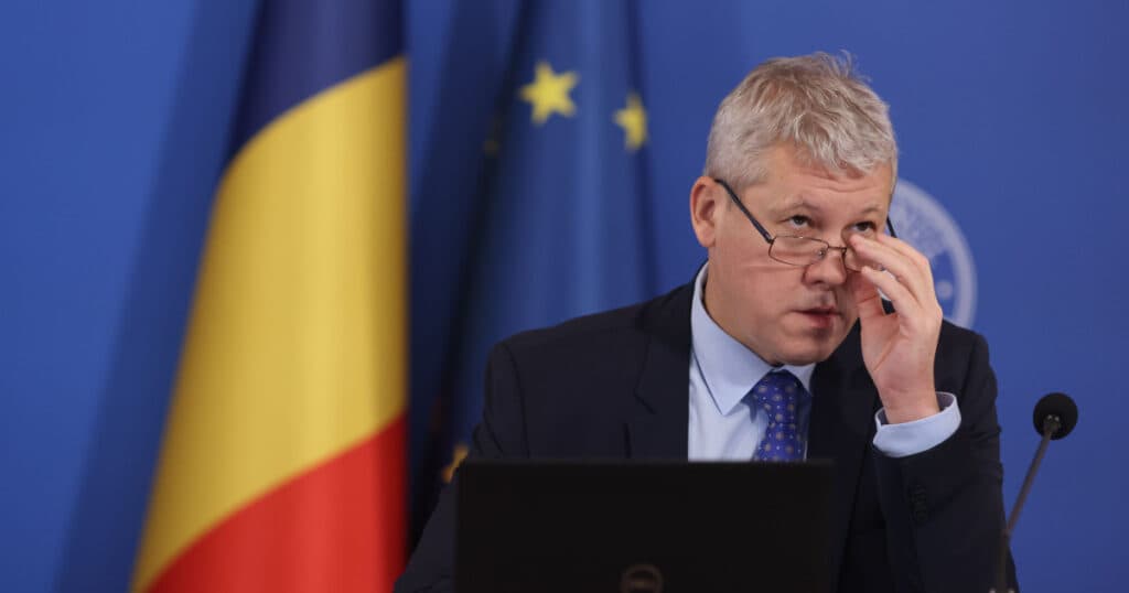 Cătălin Predoiu, după vizita în zonele afectate de inundații: Sistemul de urgență a funcționat. Ce declarații face referitor la despăgubiri
