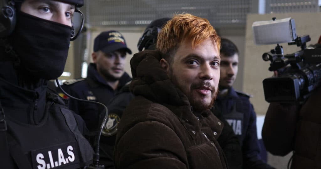 Infractorul francez prins în România este considerat prea periculos pentru a fi prezentat în fața instanței. Cum va avea loc audierea acestuia.