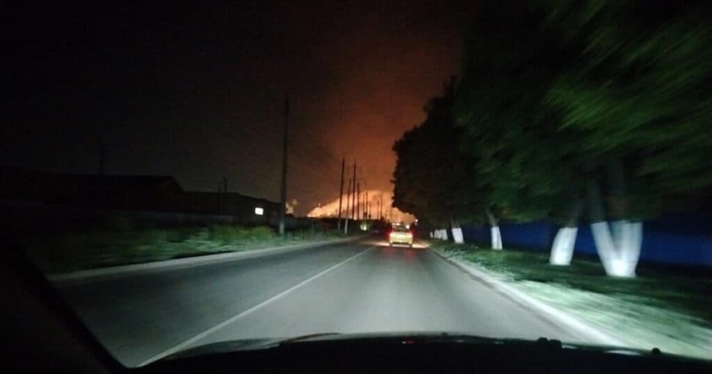 O fabrică de azot situată la 200 de kilometri sud de Moscova, în flăcări în urma unui atac cu dronă al Ucrainei.