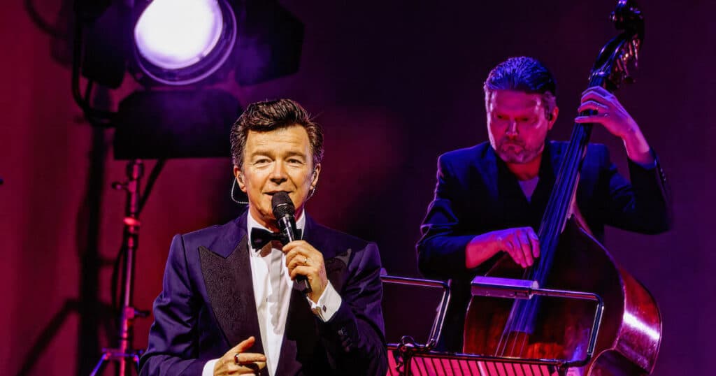 Record pentru un cântec din 1987: „Never Gonna Give You Up” al lui Rick Astley a fost ascultat de peste un miliard de ori pe Spotify.
