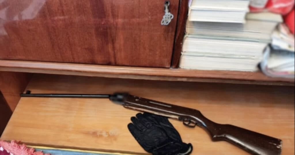 Zece percheziții în Capitală în dosare legate de nerespectarea regimului armelor și munițiilor. Ce au descoperit polițiștii.