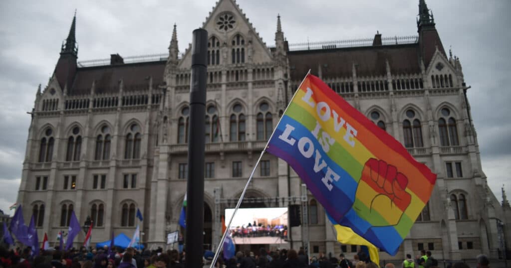 Viktor Orban avertizează că vor fi „consecințe legale” pentru participanții la marșul Pride din Budapesta.