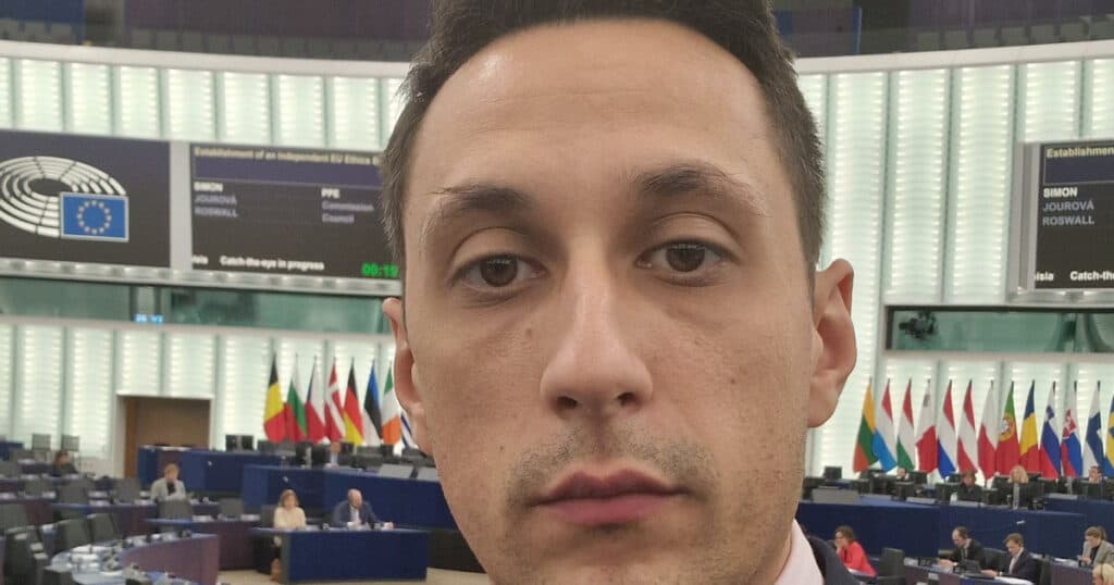 Vlad Gheorghe: „Se simte mirosul anticipatelor. Este necesară mai mult ca niciodată o mișcare reformatoare autentică”