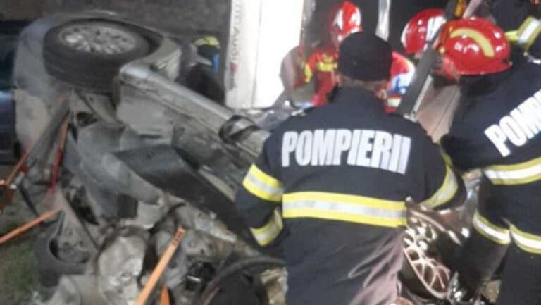 Tragedie pe șoselele din Bihor: Un deces și o persoană grav rănită în urma unui accident rutier.