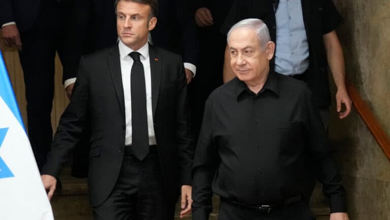 „Când America își pierde direcția, Macron își asumă ambiția: Franța recunoaște Palestina. Care sunt pașii următori?”