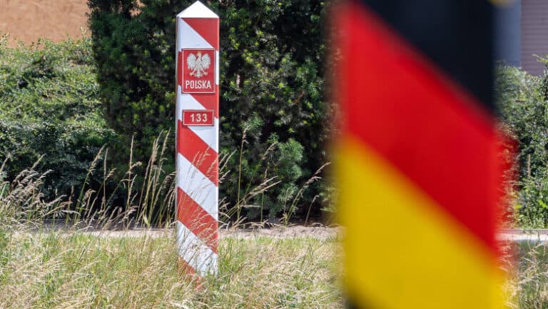 Impactul crizei migrației în UE: Decizia Poloniei adâncește problemele Schengen, în favoarea Moscovei.