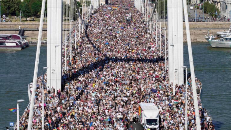 De la temut la ridiculizat: Transformarea lui Orban și eșecul Paradei Pride
