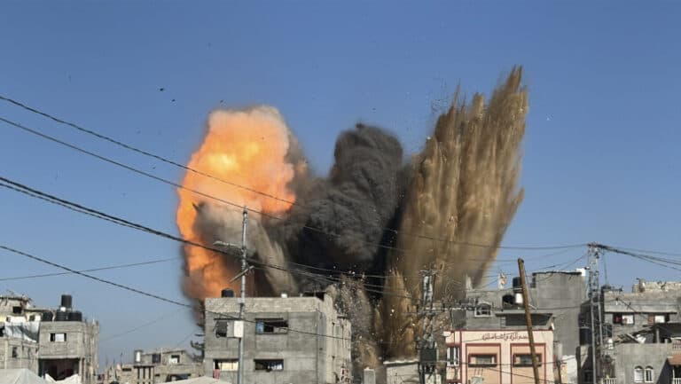 Între coexistență și conflict: Armistițiul lui Trump și provocările din Gaza, în fața unei amenințări de 20.000 de luptători.