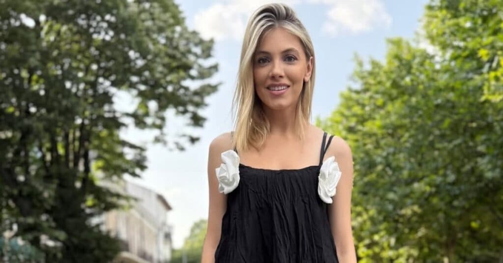 Andreea Ibacka, cu brațul în ghips după incidentul pe motor. Ce personalitate a venit să o sprijine la spital: „Eu am intrat plângând, iar ea zâmbea.”