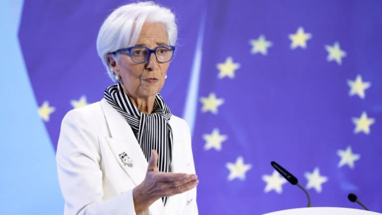 Banca Centrală Europeană își păstrează dobânda-cheie stabilă, așteptând un acord comercial între UE și SUA – Declarația lui Christine Lagarde