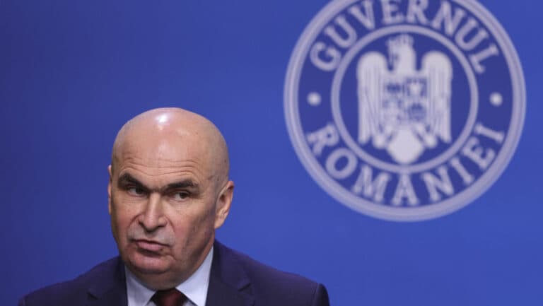Bolojan propune aprobarea directă a călătoriilor externe pentru miniștri: „Trebuie să fie absolut esențiale.”