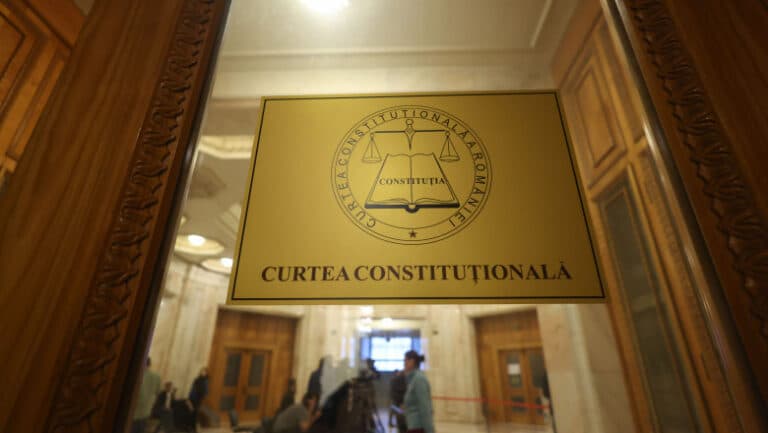 CCR analizează astăzi cererea lui Nicușor Dan referitoare la legislația pentru prevenirea antisemitismului și xenofobiei.
