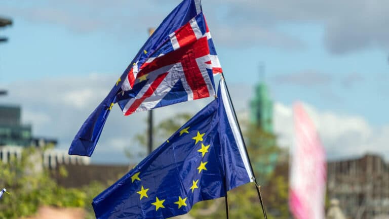 Ce dezvăluie ultimele sondaje despre dorința britanicilor de a reveni în Uniunea Europeană?
