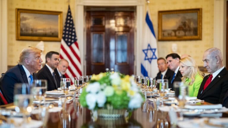 Surpriza lui Netanyahu pentru Trump în timpul vizitei din SUA: reacția președintelui american – „Este cu adevărat importantă.”