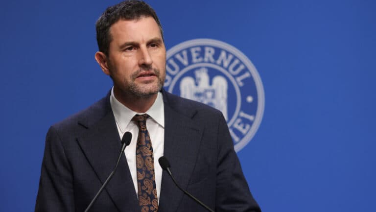 Opinile lui Tanczos Barna despre responsabilii deficitului bugetar major și moștenirea lui Ilie Bolojan în paginile istoriei.