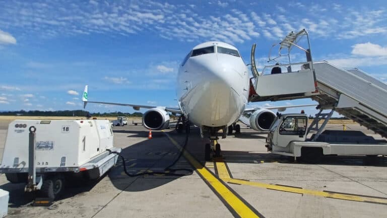 Comisia Europeană: Agenții de turism online promit returnarea banilor pentru zborurile anulate în cel mult 14 zile